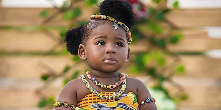 Que pensez-vous de Aïna, un prénom doux et facile à porter ?