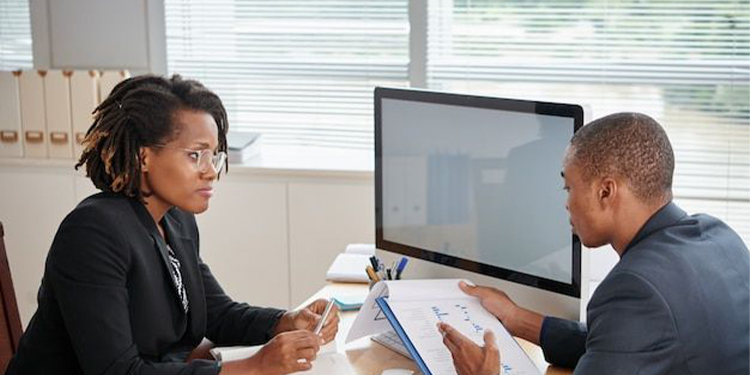 Une remarque au travail vous blesse ? Comment prendre du recul