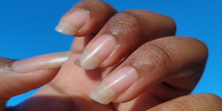 Ongles cassants : les gestes pour les renforcer