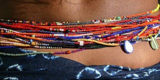 Pagne sexuel, collier de taille : la séduction selon les Sénégalaises