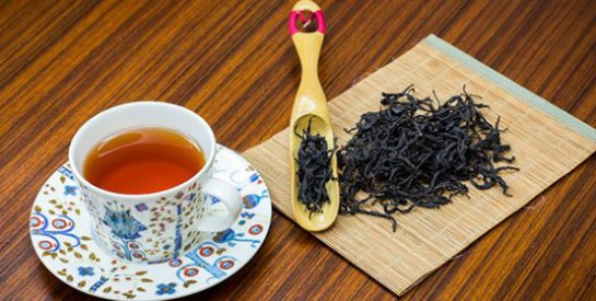 Le thé noir guérit le diabète, le mal de gorge…