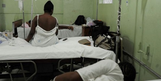 Douala toujours sous le choc après le décès en couches d`une Camerounaise devant l`hôpital de Laquintinie