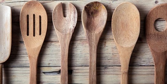 La spatule en bois, comment l`utiliser?